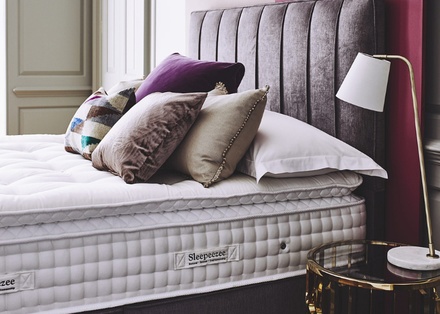 Sleepeezee Perfectly British Mayfair Mattress + Premium Divan Bed