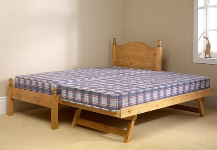 Friendship Mill Orlando Guest Bed